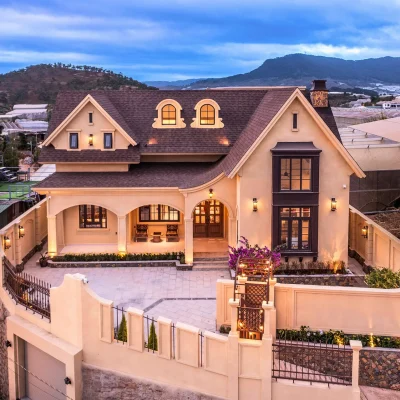 Villa Đà Lạt tòa nhà